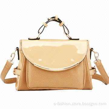 Handbag with peach skin lining